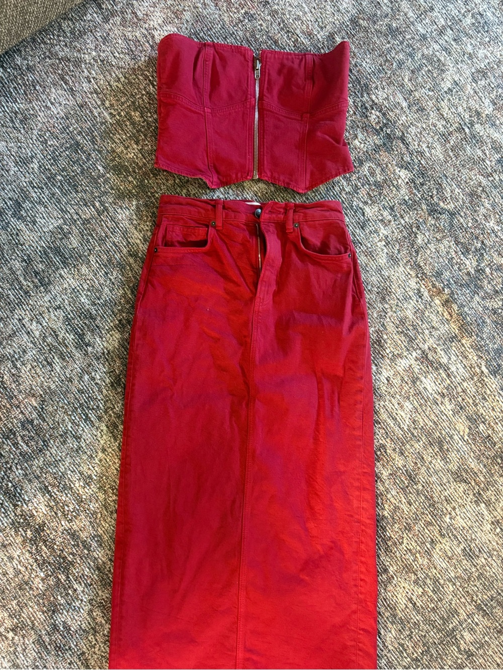 Reformation Red High-Waist Maxi Skirt size 27
/ Top size 8